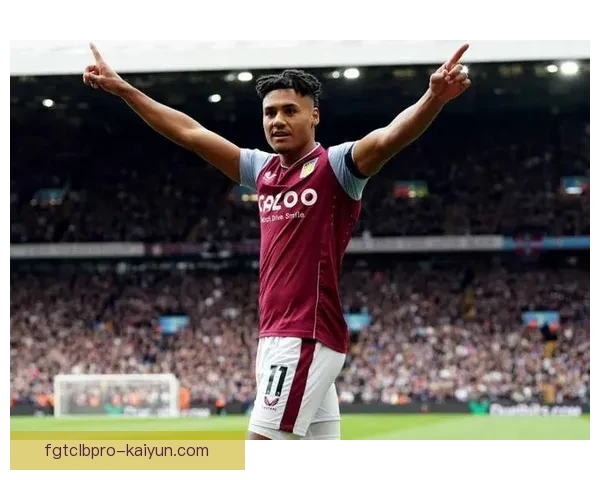 维拉与沃特金斯续约，稳定锋线核心助力球队发展愿景