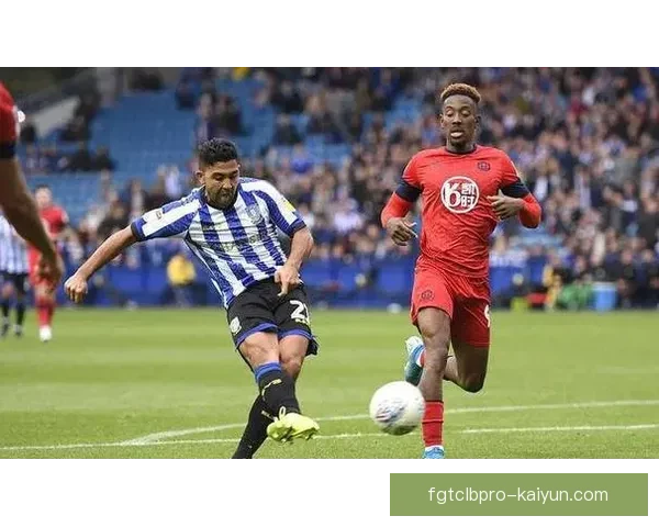 布莱克本在联赛中保持稳定输出，状态回暖值得关注