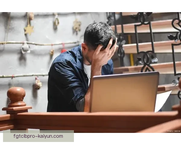 金玟哉近期状态回暖，塔赫则面临激烈竞争压力分析